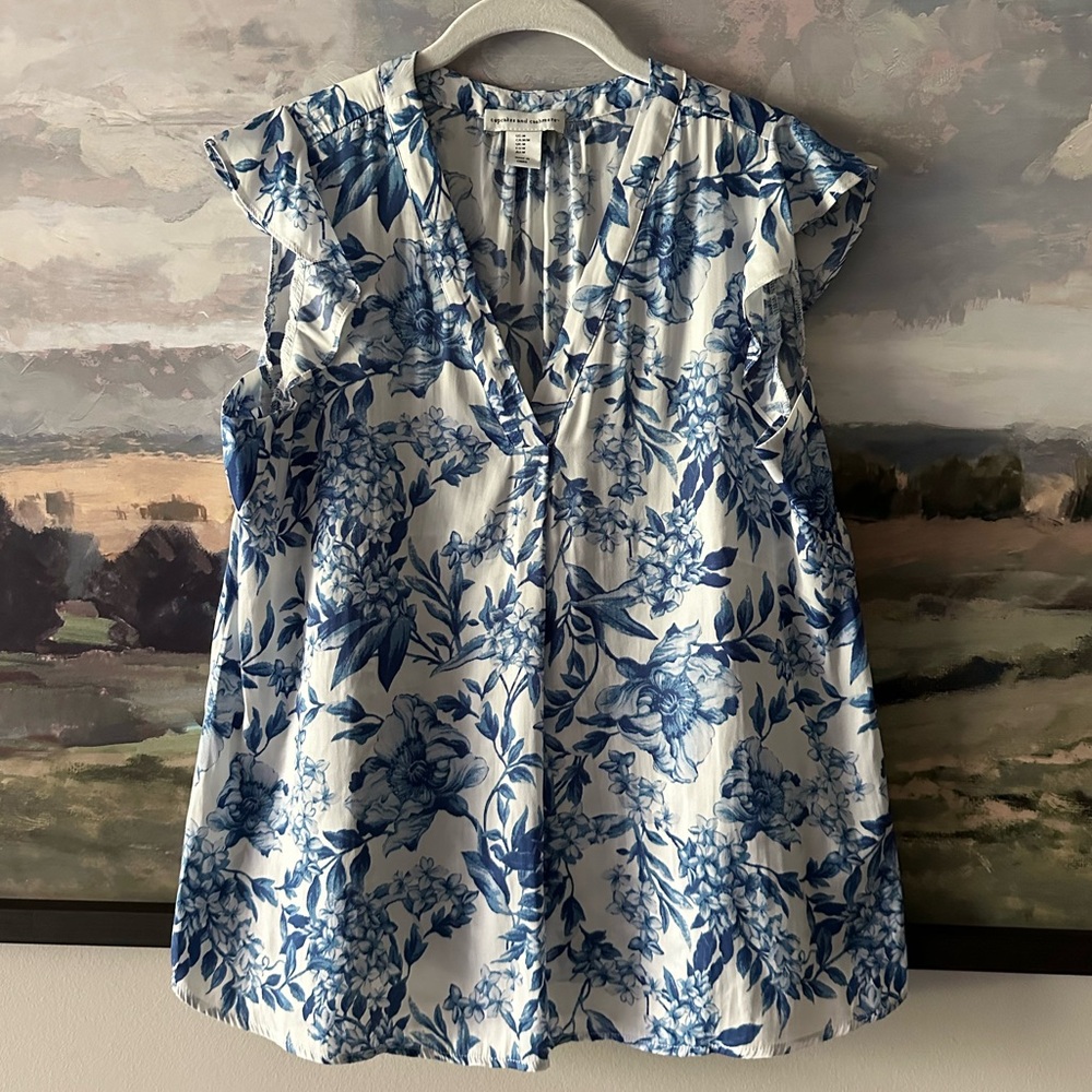Cupcakes & Cashmere Blue and White Floral Blouse